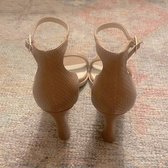 Dolce Vita Jevana Heeled Sandal in Coffee Stella - Picture 6 of 7